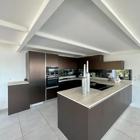 La Plage Apartment